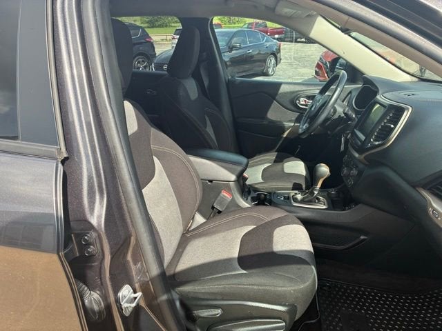 2018 Jeep Cherokee Latitude Tech Connect