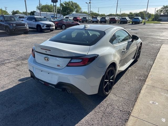 2025 Toyota GR86 Premium