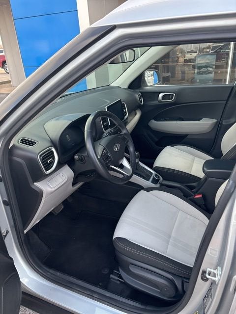 2023 Hyundai Venue SEL