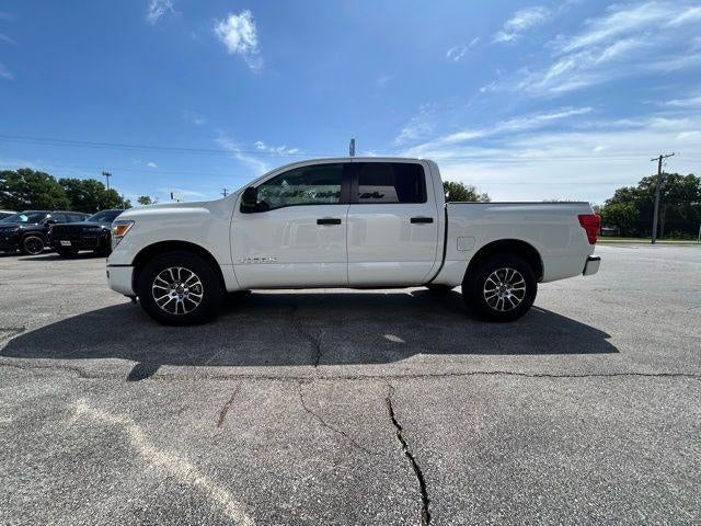 2024 Nissan Titan SV