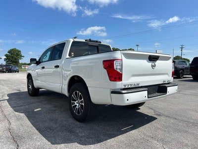2024 Nissan Titan SV