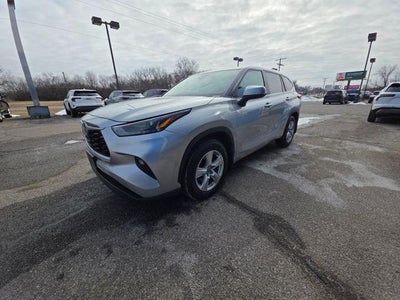 2024 Toyota Highlander LE