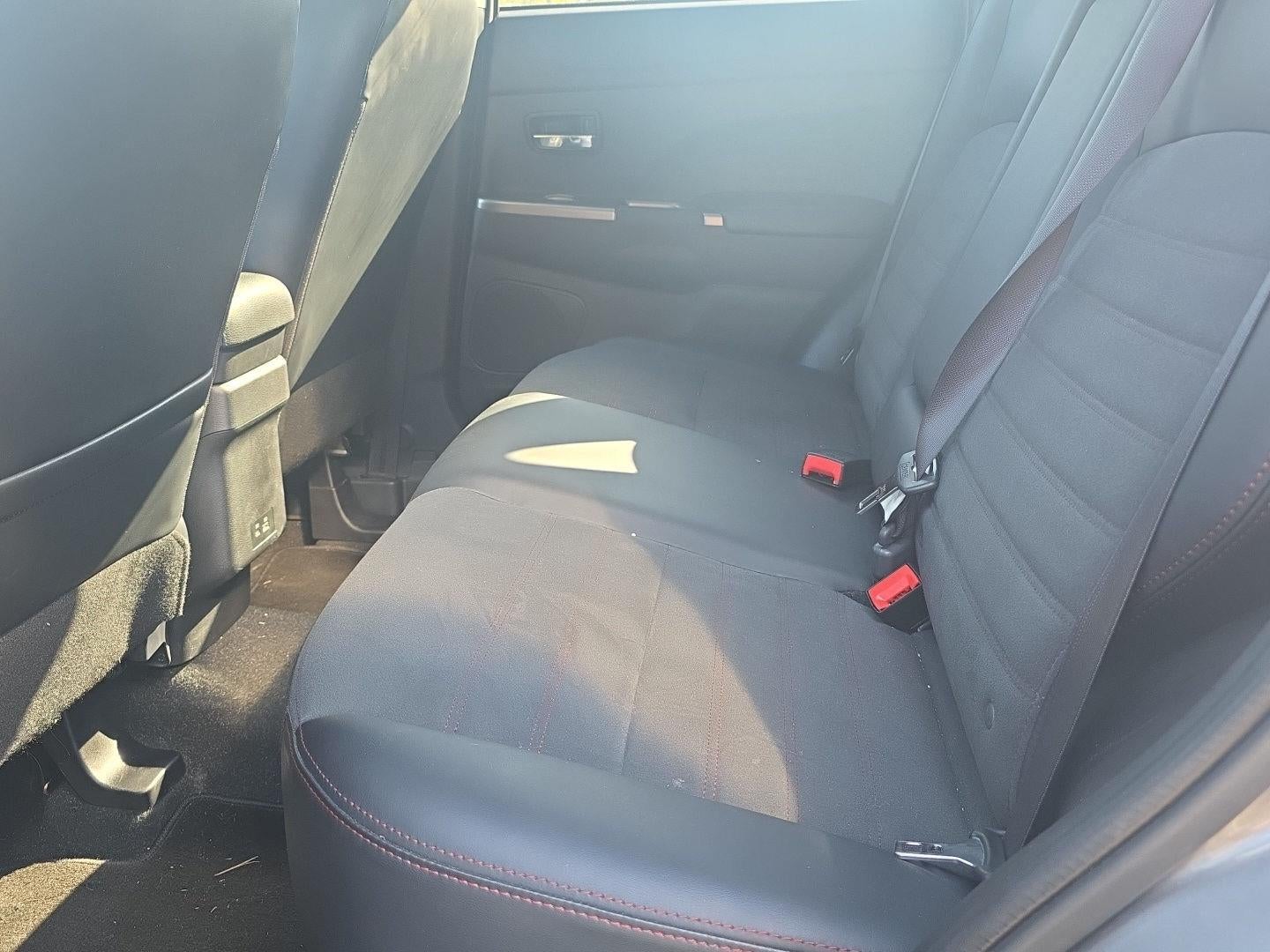 2025 Mitsubishi Outlander Sport S