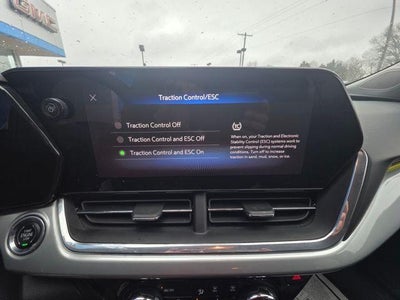 2025 Chevrolet Trax LT