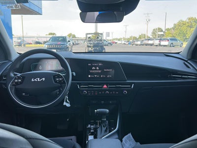 2025 Kia Niro LX