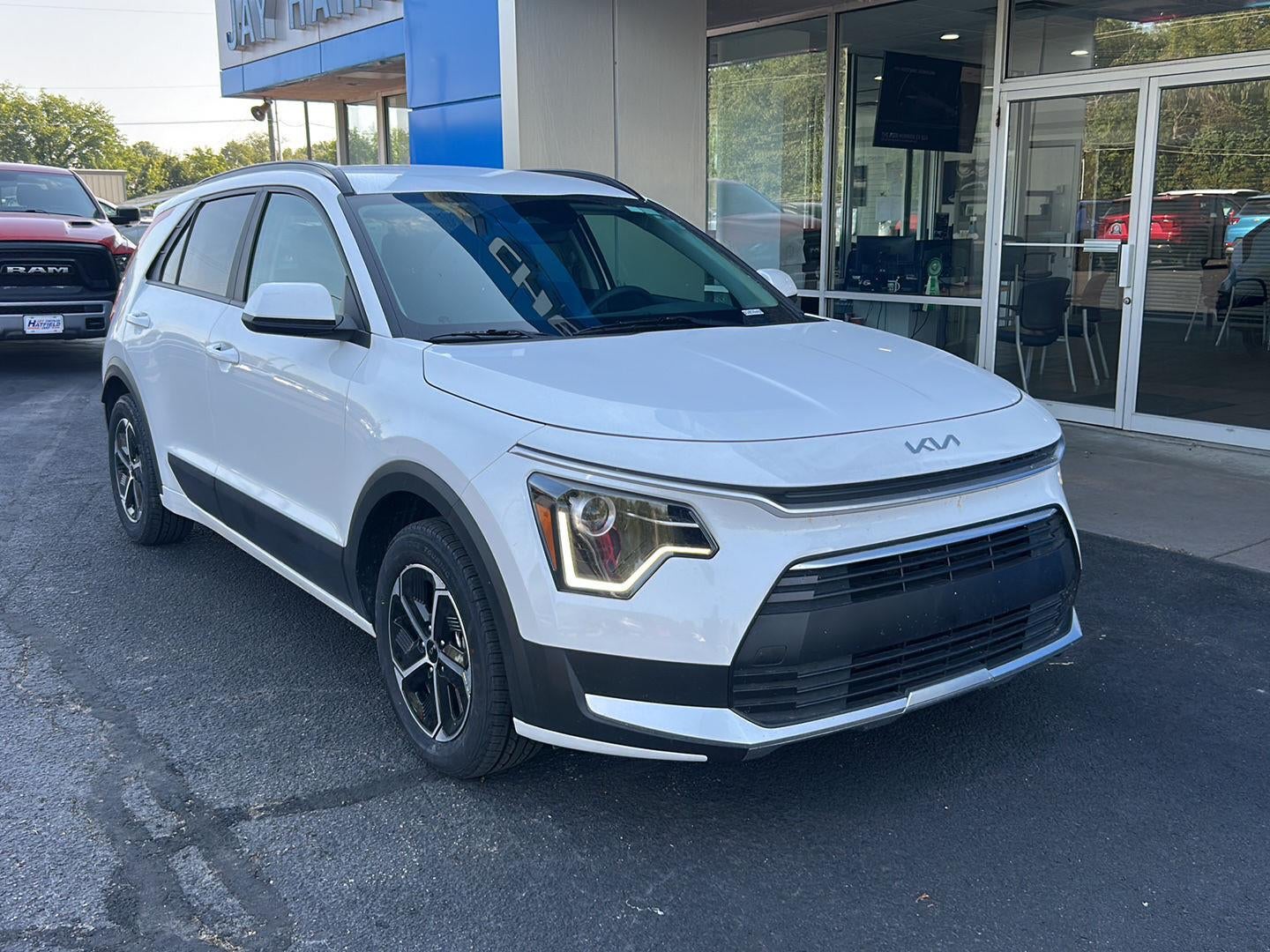 2025 Kia Niro LX