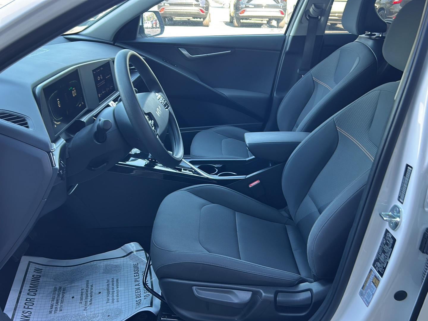 2025 Kia Niro LX