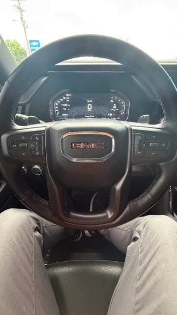 2024 GMC Sierra 1500 AT4