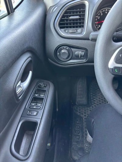 2023 Jeep Renegade Latitude