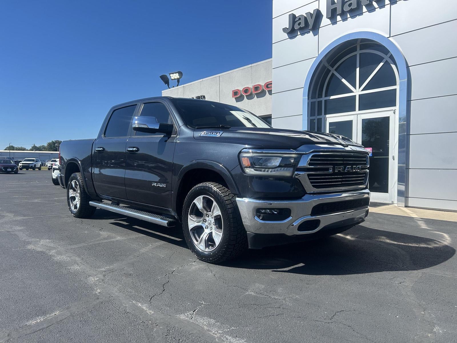 2021 RAM 1500 Laramie Crew Cab 4x4 5'7' Box