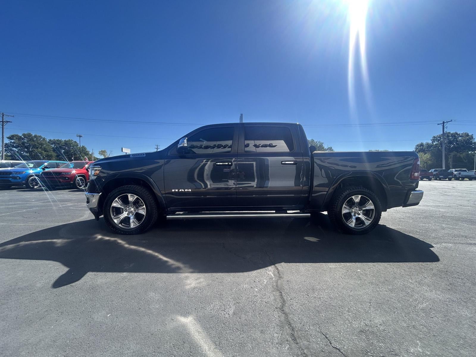 2021 RAM 1500 Laramie Crew Cab 4x4 5'7' Box