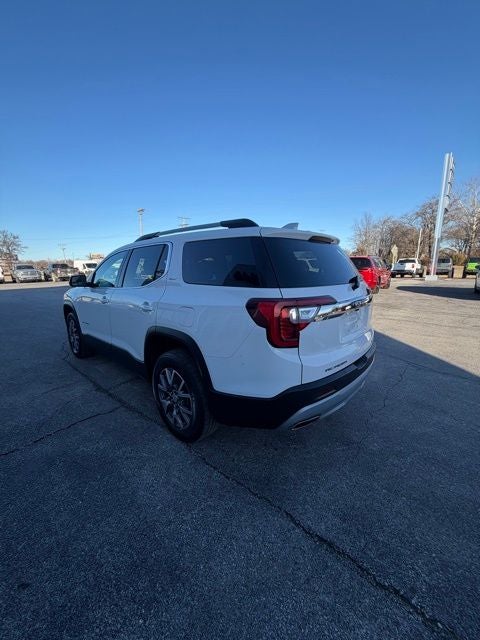 2023 GMC Acadia AWD SLT