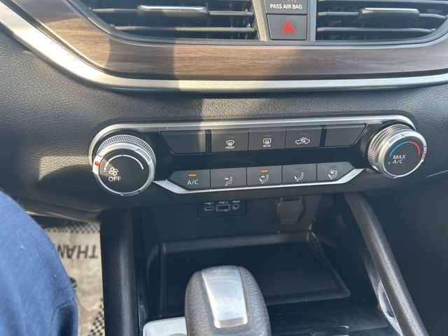 2024 Nissan Altima SV FWD