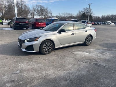 2024 Nissan Altima SV FWD