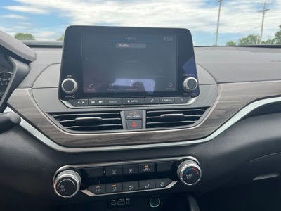 2025 Nissan Altima SV AWD