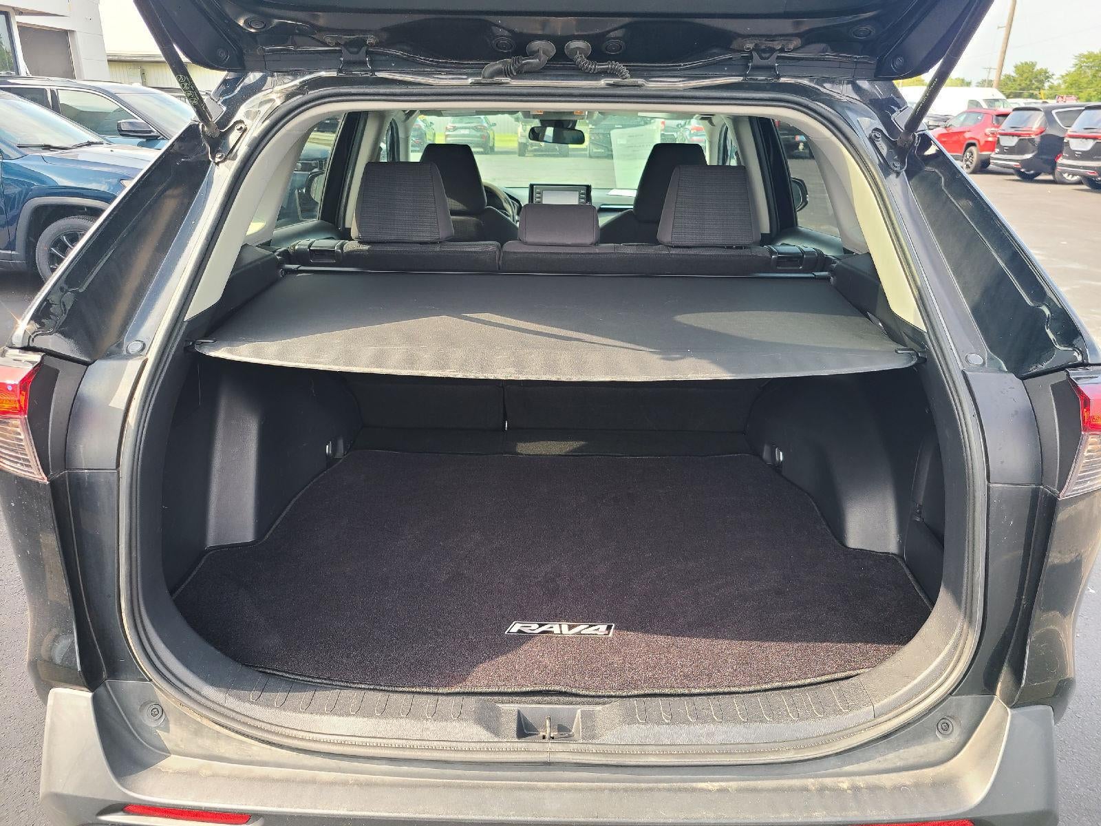 2021 Toyota RAV4 Hybrid LE