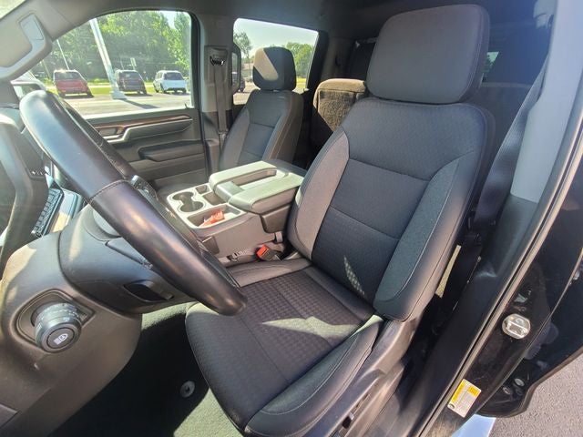 2023 Chevrolet Silverado 1500 4WD Crew Cab Standard Bed LT