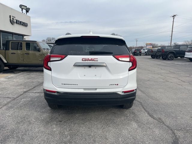 2024 GMC Terrain AWD AT4