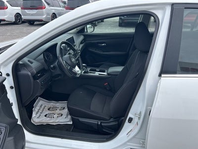 2023 Nissan Sentra SV Xtronic CVT