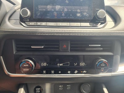 2024 Nissan Rogue SV FWD