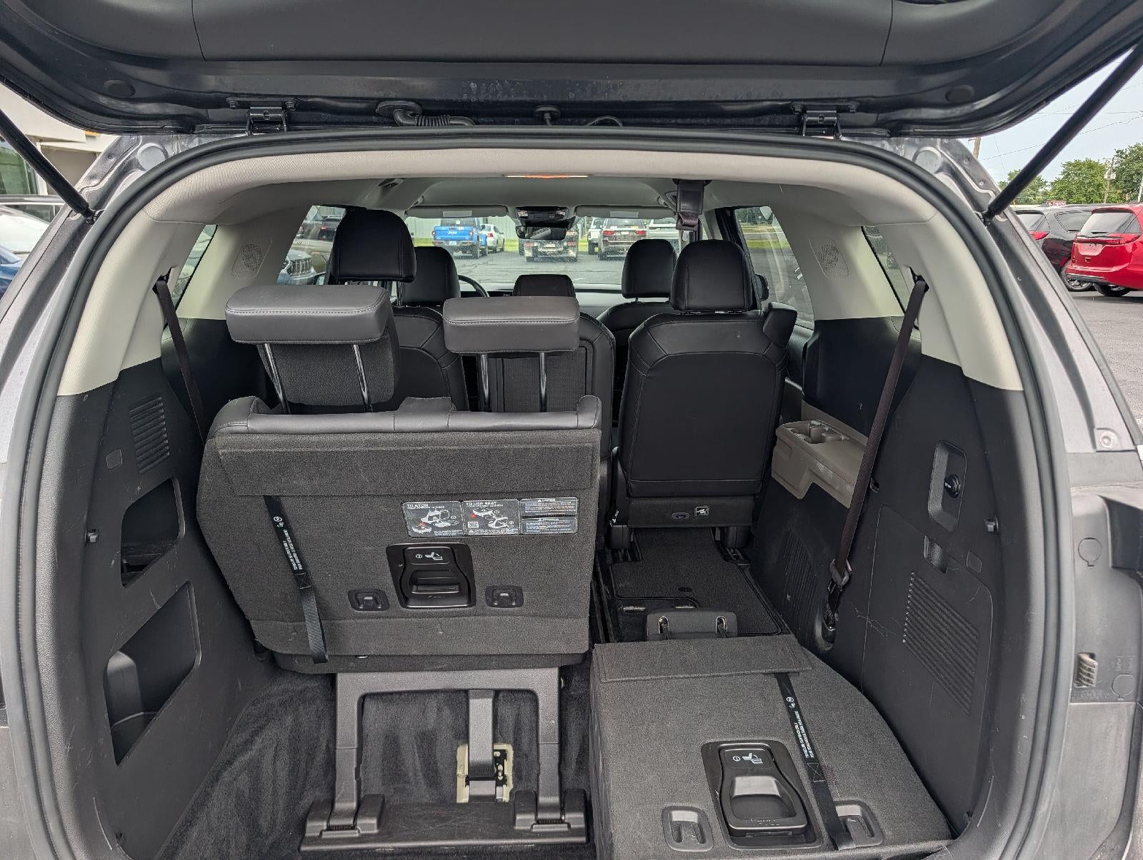 2025 Kia Carnival MPV LXS
