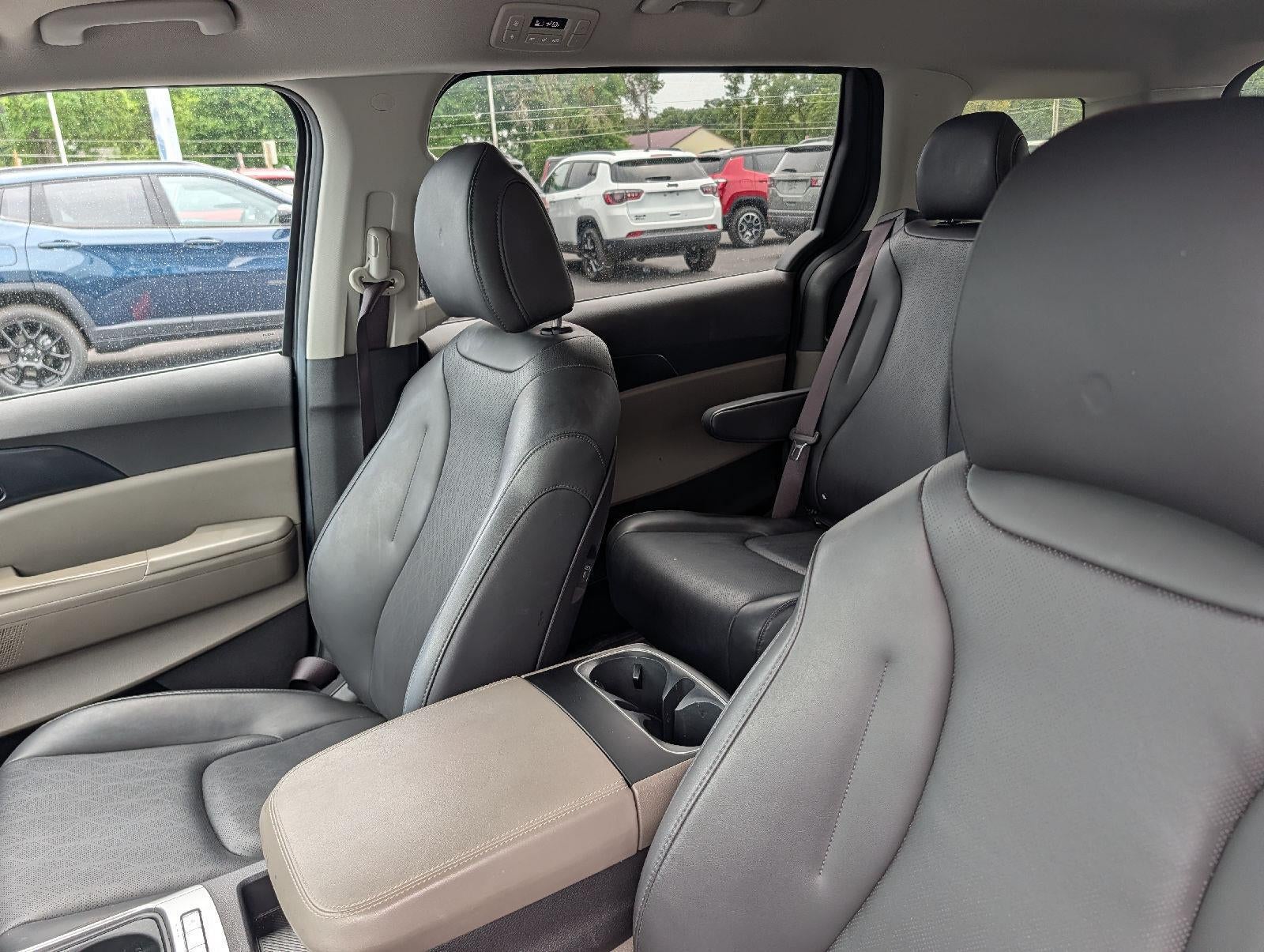 2025 Kia Carnival MPV LXS