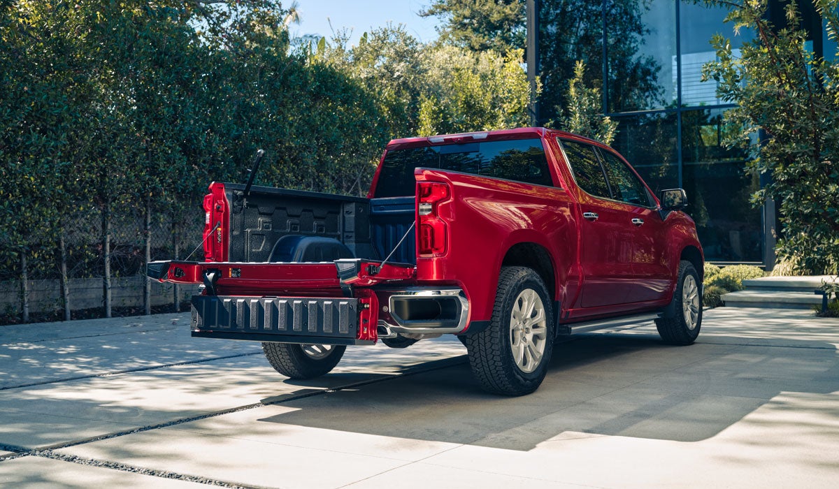 Jay Hatfield GMC of Pittsburg in FRONTENAC KS