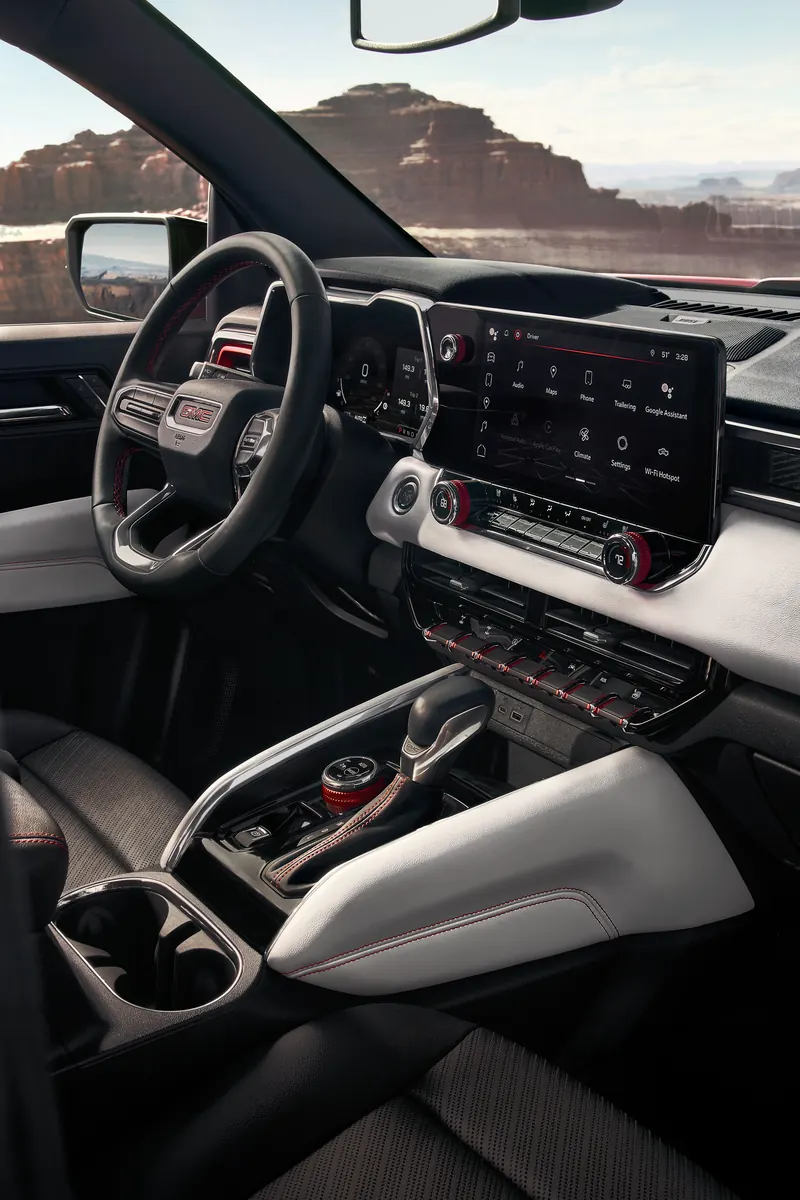 2026 GMC Canyon infotainment system at Jay Hatfield GMC of Pittsburg in FRONTENAC KS